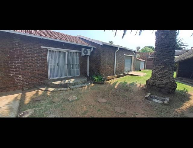 3 BEDROOM HOUSE FOR SALE IN ELSPARK
